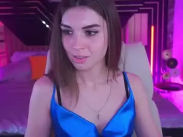 Kyliejoyys  live sex cam