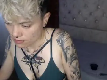 Megan_coop3r_  live sex cam