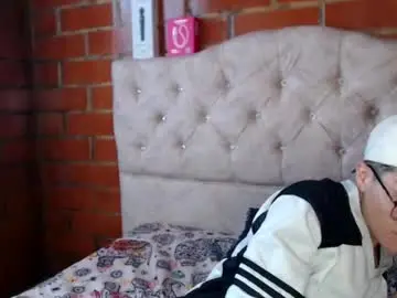 Megan_coop3r_  live sex cam