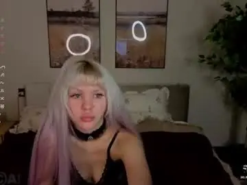 Monro_doll  live sex cam