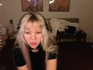 Monro_doll  live sex cam