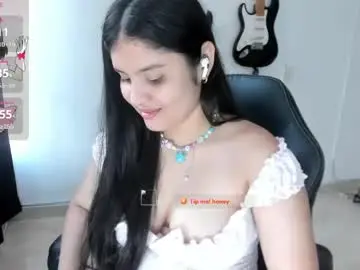 Pervyangell  live sex cam