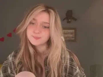 Purple_averge  live sex cam