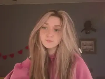 Purple_averge  live sex cam