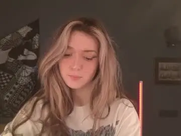 Purple_averge  live sex cam