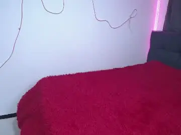 Starlitpeachy_  live sex cam