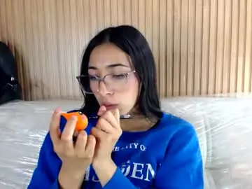 Violett1126  live sex cam