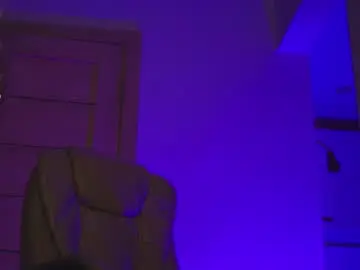 Angels_kiss  live sex cam