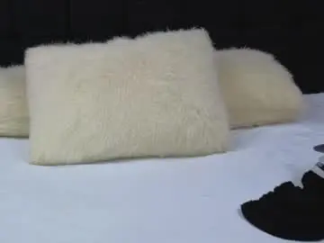 Ary_more  live sex cam