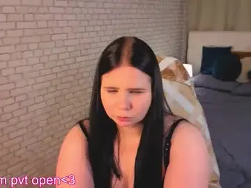 Badbaambi  live sex cam