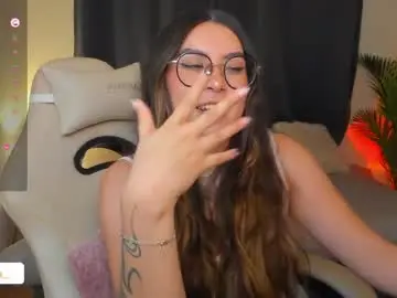 Dakottaa__  live sex cam