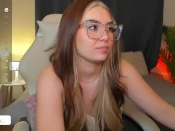 Dakottaa__  live sex cam