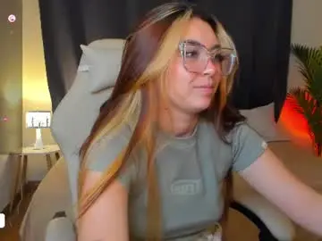 Dakottaa__  live sex cam