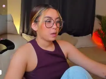 Dakottaa__  live sex cam