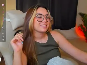 Dakottaa__  live sex cam