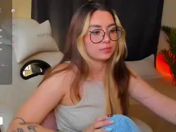Dakottaa__  live sex cam