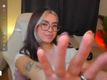Dakottaa__  live sex cam