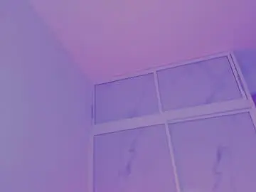 Devours_fire  live sex cam