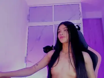 Devours_fire  live sex cam