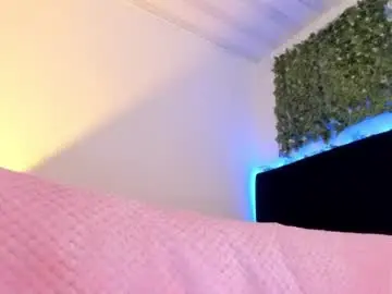 Flylia_  live sex cam