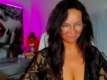 Helen_79  live sex cam