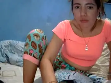 Kissmelovejummy  live sex cam