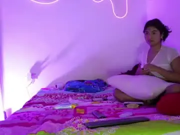 Mia_dollone1  live sex cam