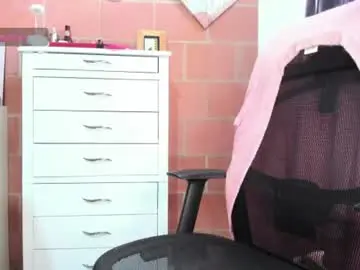 Miialove_  live sex cam