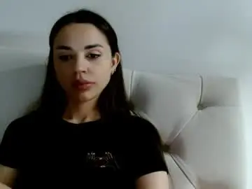 Mika_gold7  live sex cam