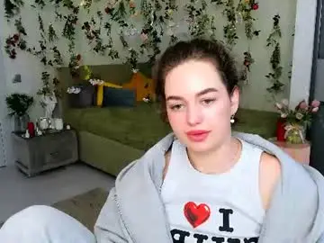 Miraclecurly  live sex cam