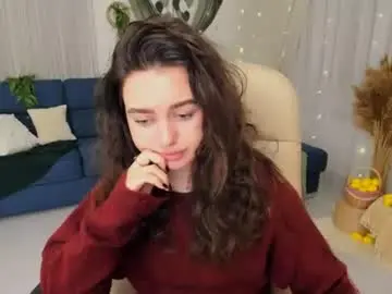 Miraclecurly  live sex cam