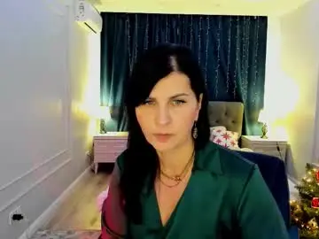 Moonvelour  live sex cam