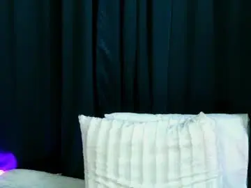 Shy_eveline  live sex cam