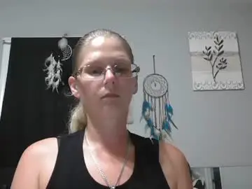 Zmae  live sex cam