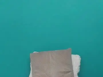 Candy_babee  live sex cam