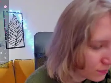 Haileyfoxy  live sex cam