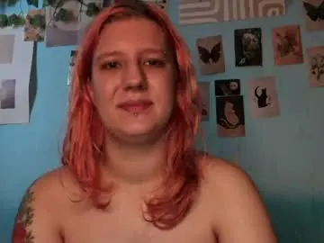 Haileyfoxy  live sex cam
