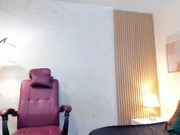 Lucyros  live sex cam