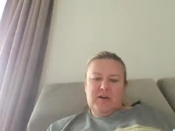 Marybigboobsbigass  live sex cam