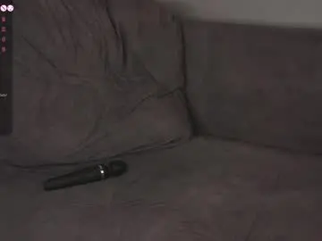 Miagloww  live sex cam