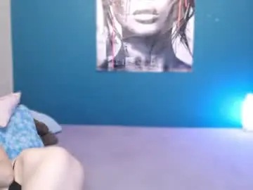 Nadinnnea  live sex cam