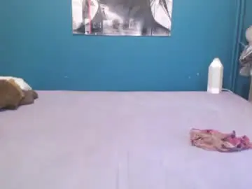 Nadinnnea  live sex cam