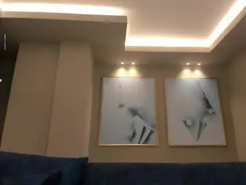 Rossirivers  live sex cam