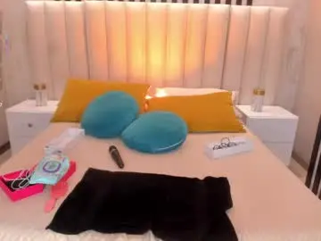 Rossirivers  live sex cam