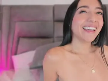 Sophiee_smith  live sex cam