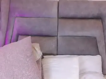 Sophiee_smith  live sex cam