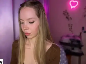 _love_me_again  live sex cam