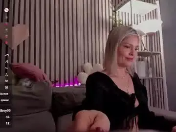 Betty_brock  live sex cam