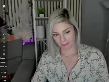 Betty_brock  live sex cam