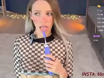 Blush_mikki  live sex cam